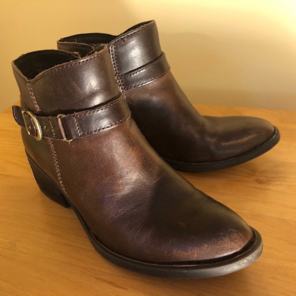 Born Brown Leather Boots